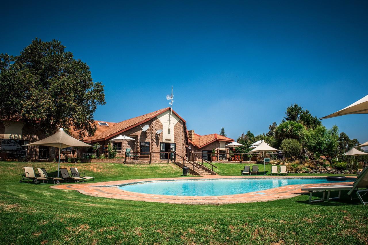 First Group Qwantani Hotel Harrismith Ngoại thất bức ảnh